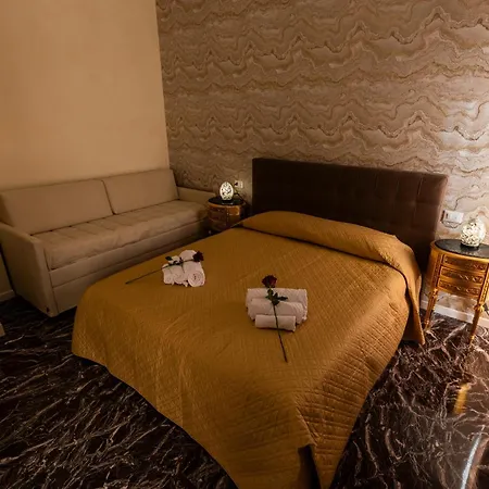 Amy 4* Равенна