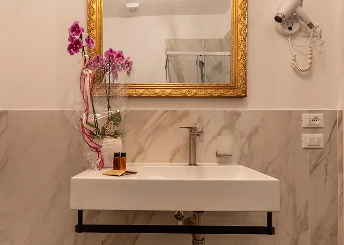 Amy Gasthuis Ravenna